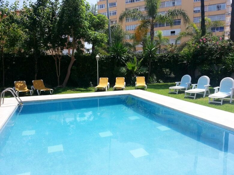 Hotel Arcos De Montemar