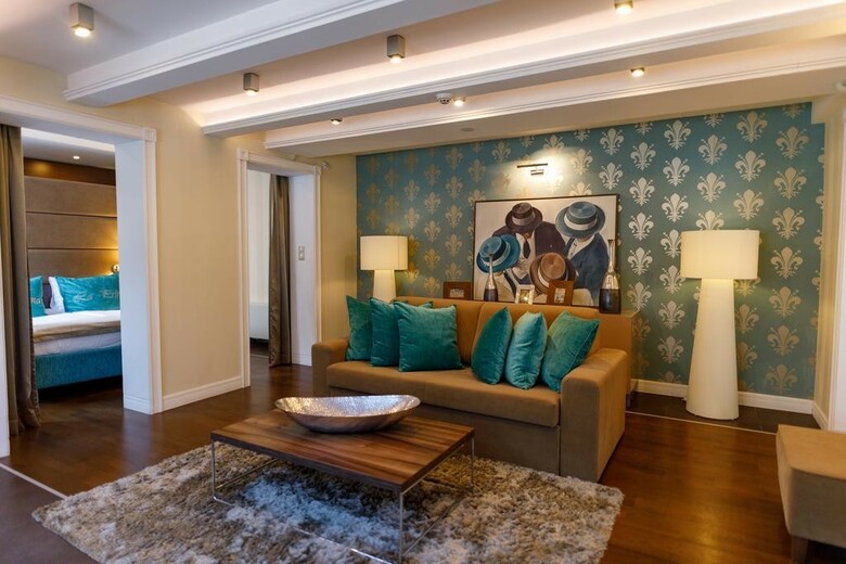 La Prima Fashion Hotel