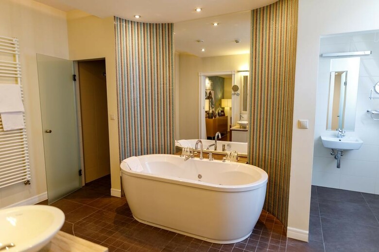 La Prima Fashion Hotel
