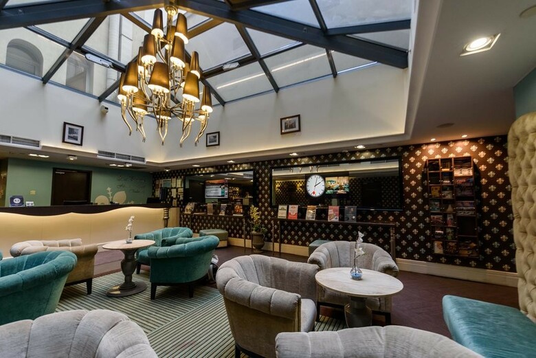 La Prima Fashion Hotel