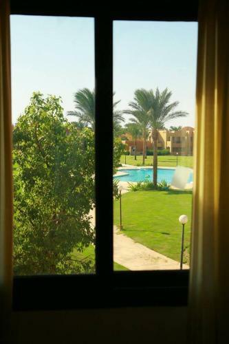 Spacious Apartment In Stella Makadi