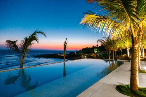 Puro Surf Hotel