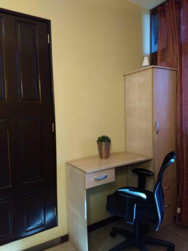 Bed & Breakfast Give House