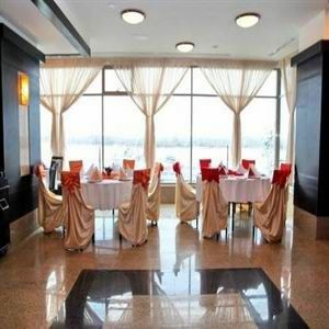 Esplanada Hotel