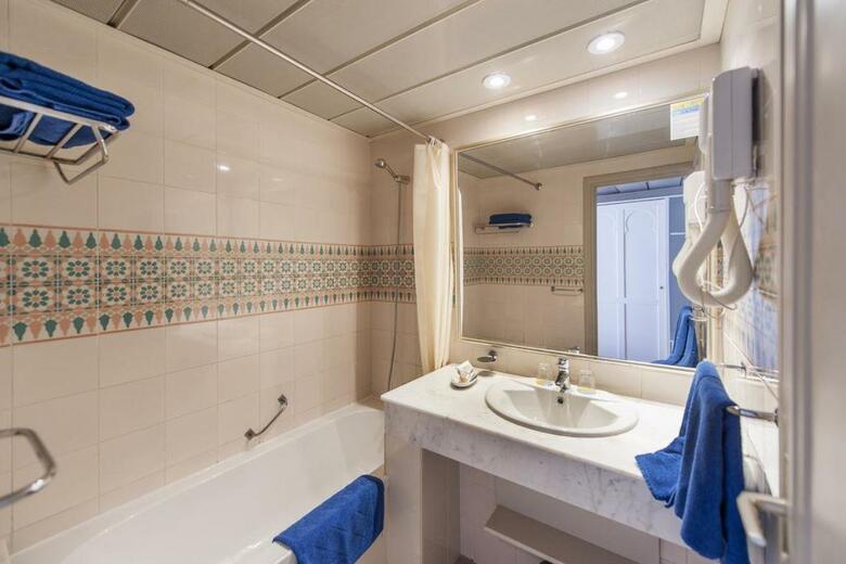 Hotel Calimera Yati Beach