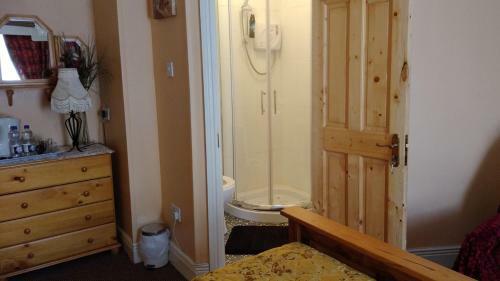 Bed & Breakfast Inishross House