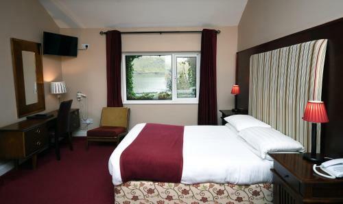 Lodge At Leenane Hotel