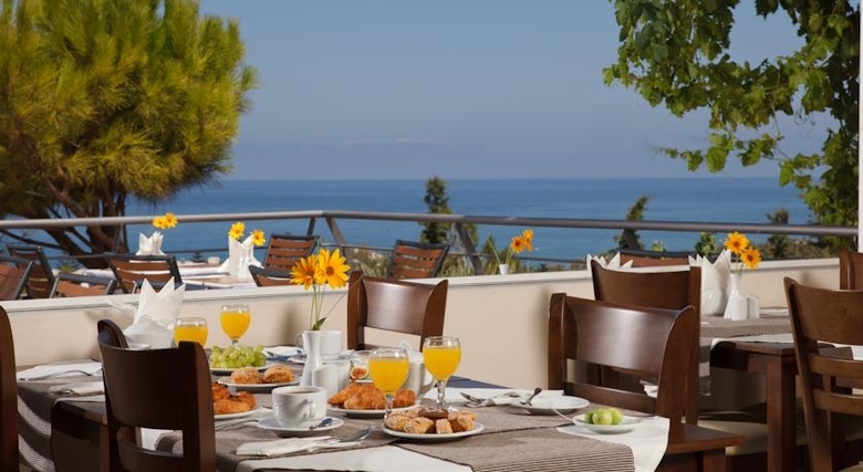 Hotel Oasis