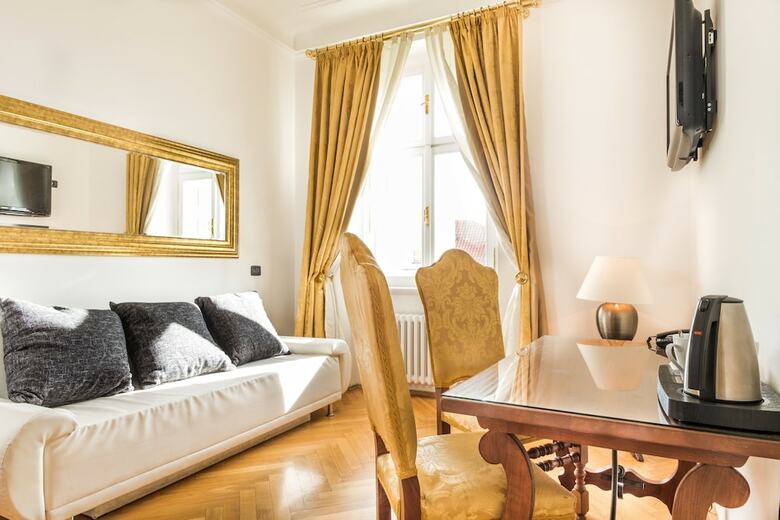 Hotel Charles Bridge Palace