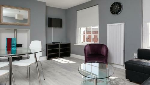 Temple Street Apartments