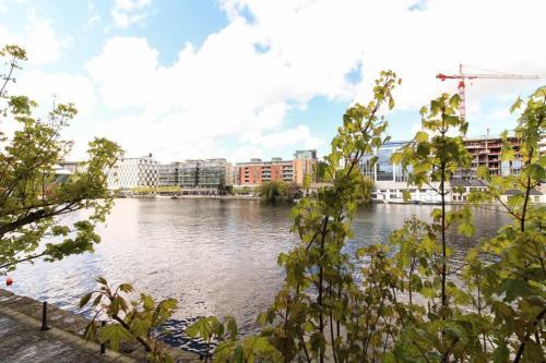 Apartamento Comfy Silicon Docks Apt With A View On Waterfront