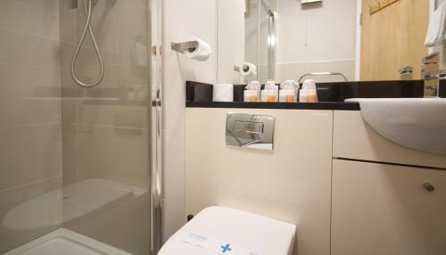 Henry Street Aparthotel