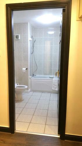 One Bedroom Apartment