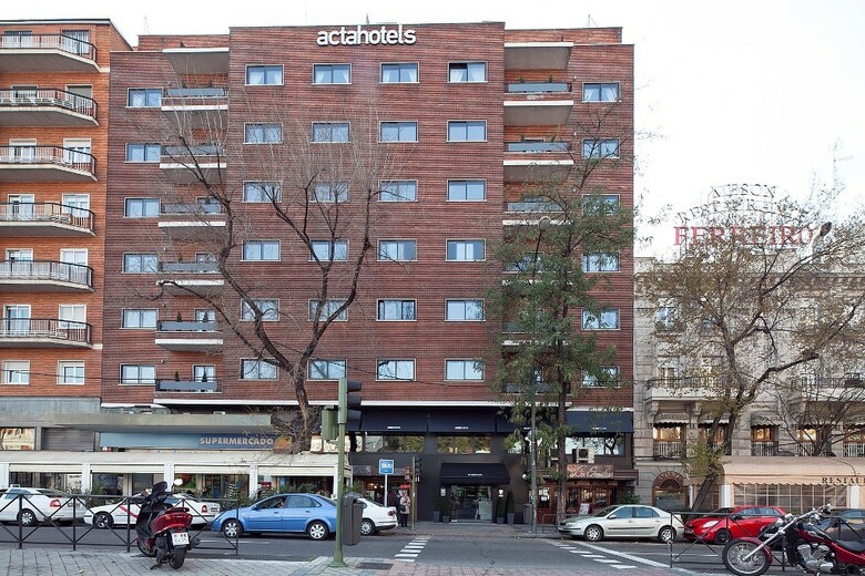 Hotel Acta Madfor
