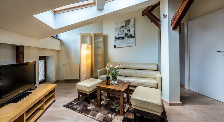 Heaven Eleven Apartments - Old Town