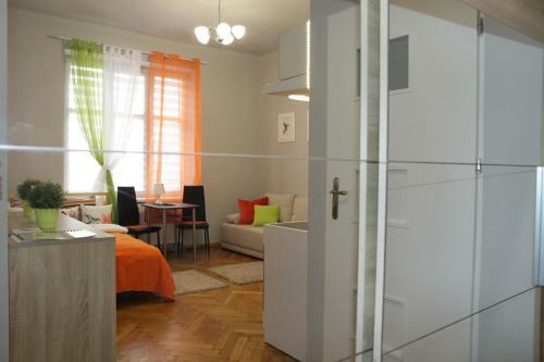 Hummingbird Apartments City Centre