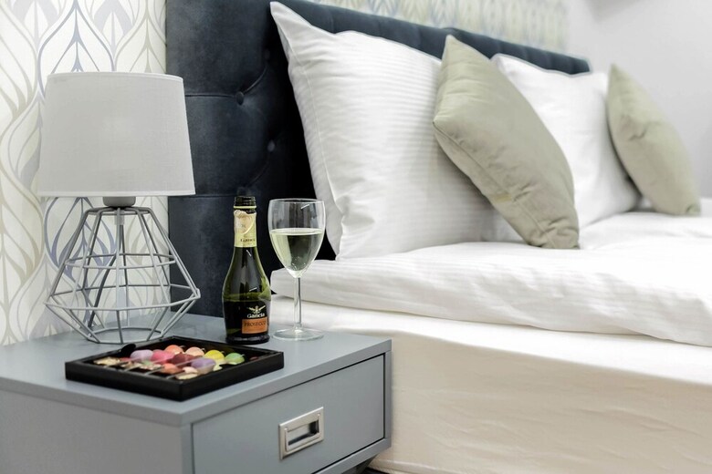 Nook Nook Apartments Dietla 66