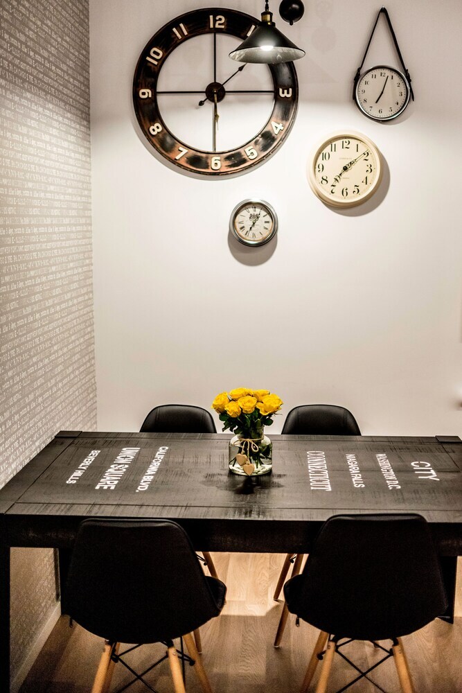 Nook Nook Apartments Dietla 66