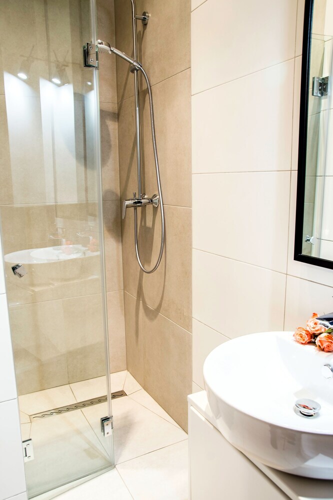 Nook Nook Apartments Dietla 66
