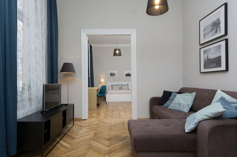 Wawel Apartments - Riverside Castle