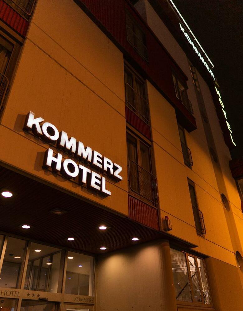 Hotel Kommerz