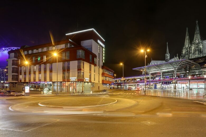 Hotel Kommerz