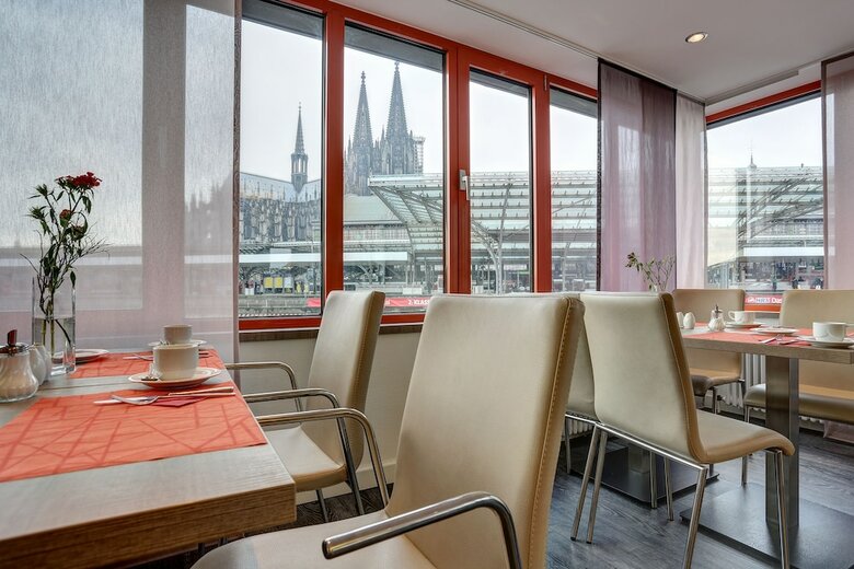 Hotel Kommerz