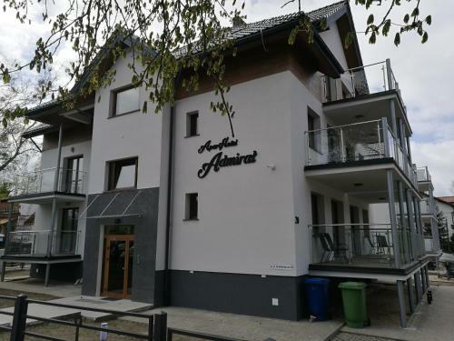 Aparthotel Admira?
