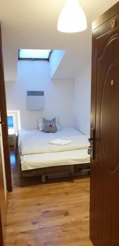 Kfip Room 9b