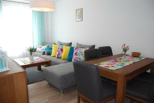 Spring Apartment Polanki Park