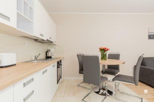 Jantar Apartamenty Bli?ej Morza