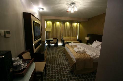 Apartament 214 W Hotelu Marine
