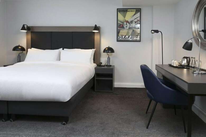 Hotel Queens