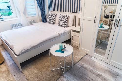 Marina House Apartments