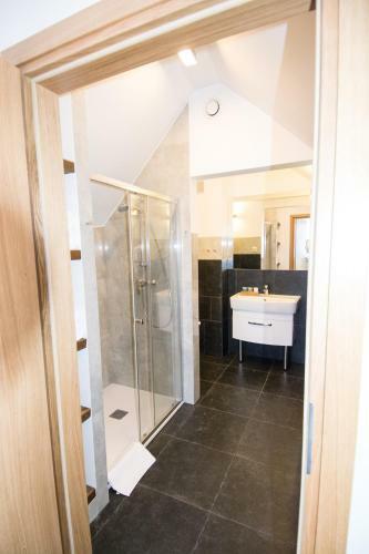 Provincja Winebar & Rooms