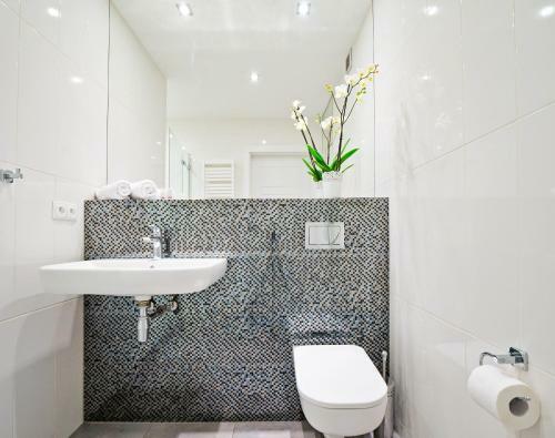 Apartamenty Homely Place 9 - Parking.