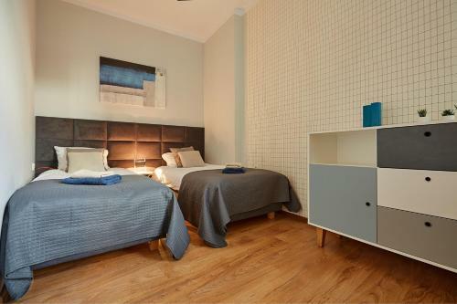 Piano Apartment