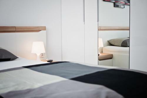 White Apartment Hawela?ska