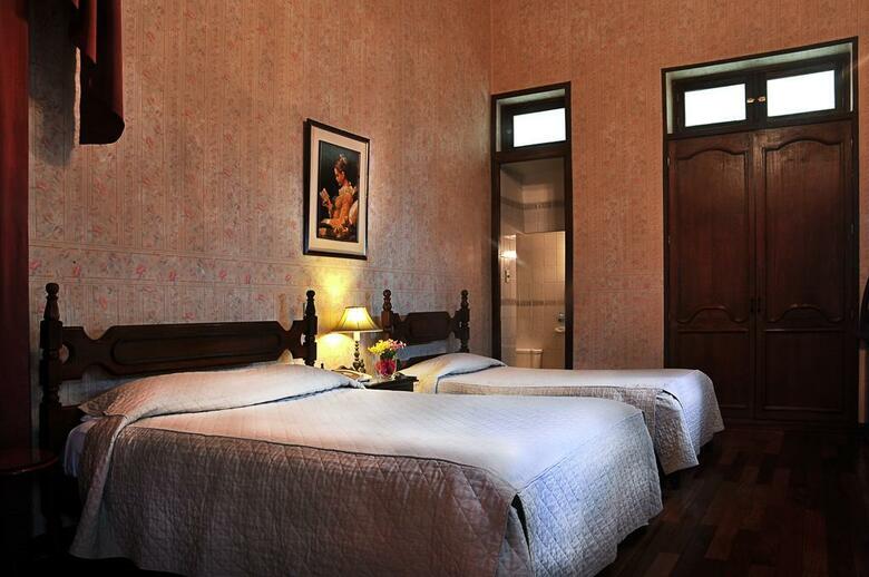 Capital Plaza Hotel