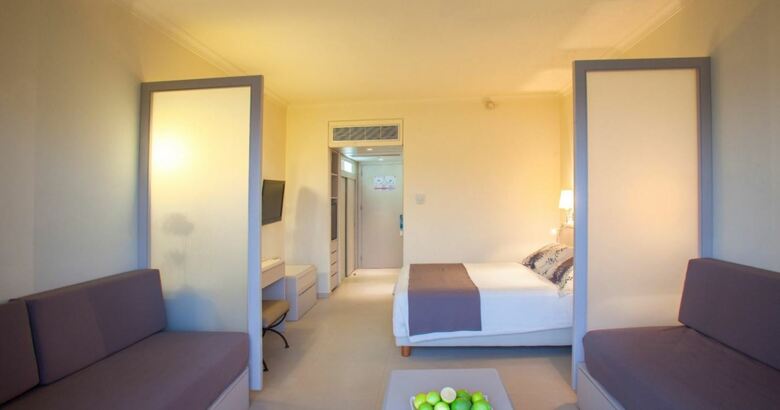 Hotel Louis Imperial Beach