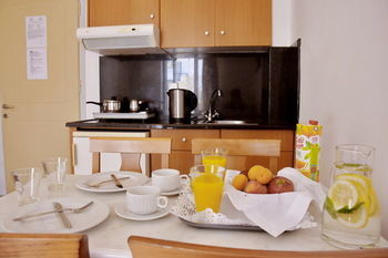 Hotel Apartments Irini