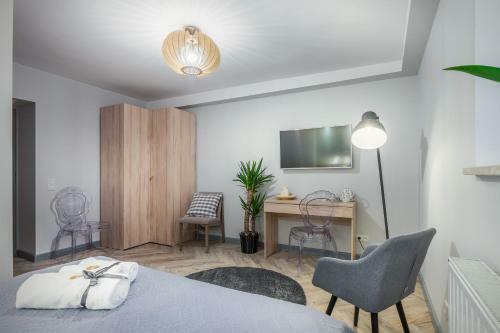 Sea Sail Apartments