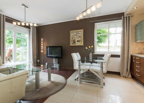 Noclegisopot - Apartament Holiday
