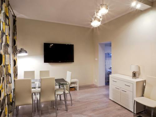 Happy Hours Apartment