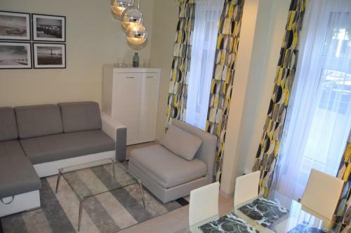Happy Hours Apartment