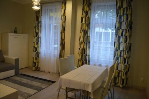 Happy Hours Apartment
