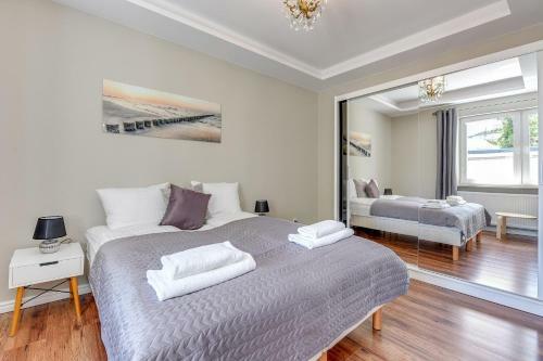 Lion Apartments - Costa Brava Studio
