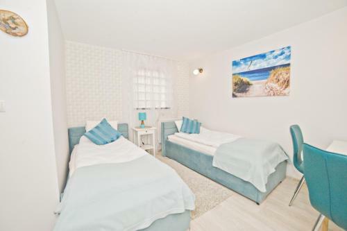 La Playa Apartments