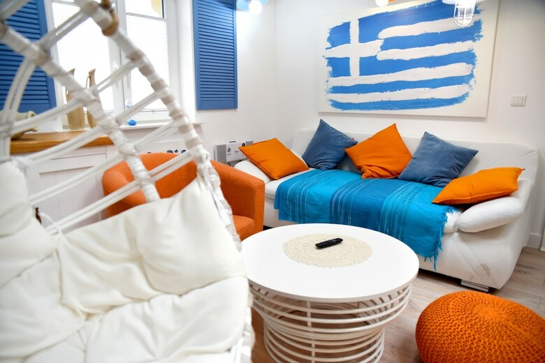 In The Attic Apartments