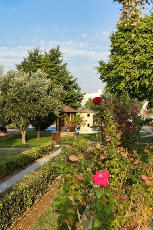 Hotel Gaia Royal Village